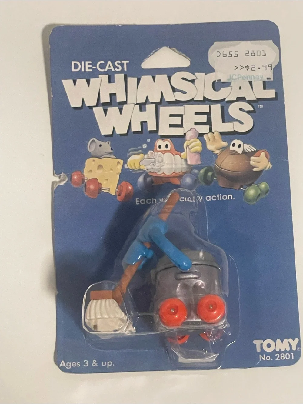 Vintage tomy wind up toys